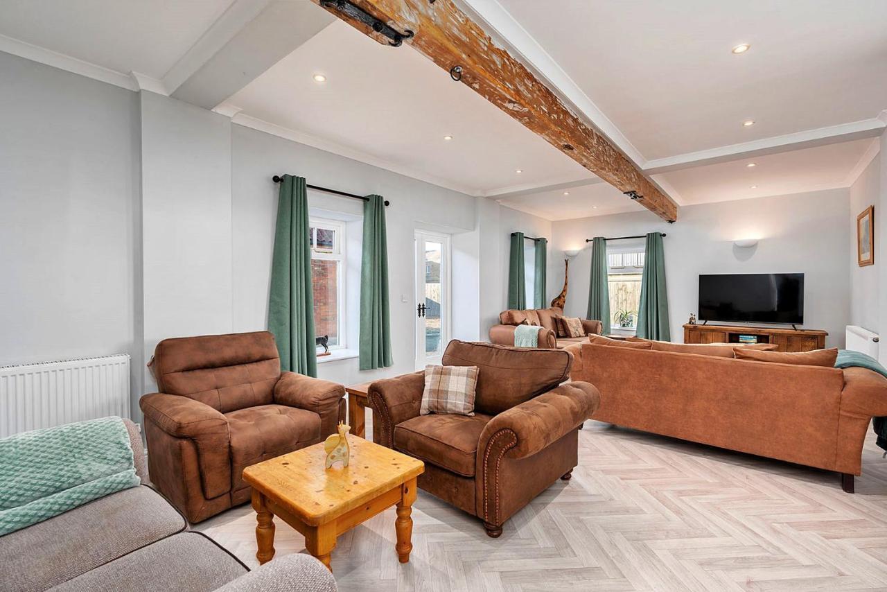 Finest Retreats - South Barn Villa Winestead Екстериор снимка