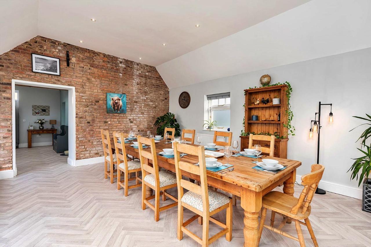 Finest Retreats - South Barn Villa Winestead Екстериор снимка